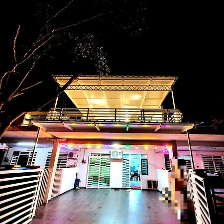 Khalifah Homestay Penaga